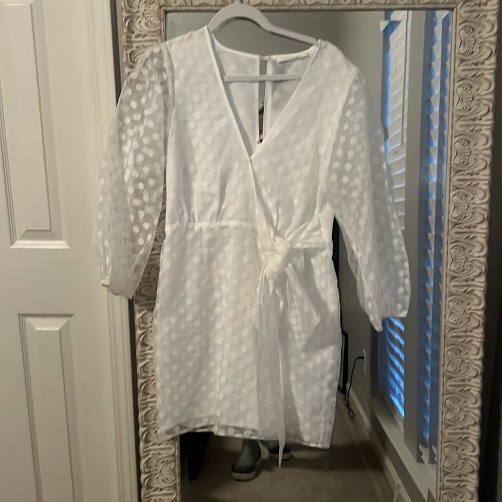 Lush polka dot dress-never worn! Size large